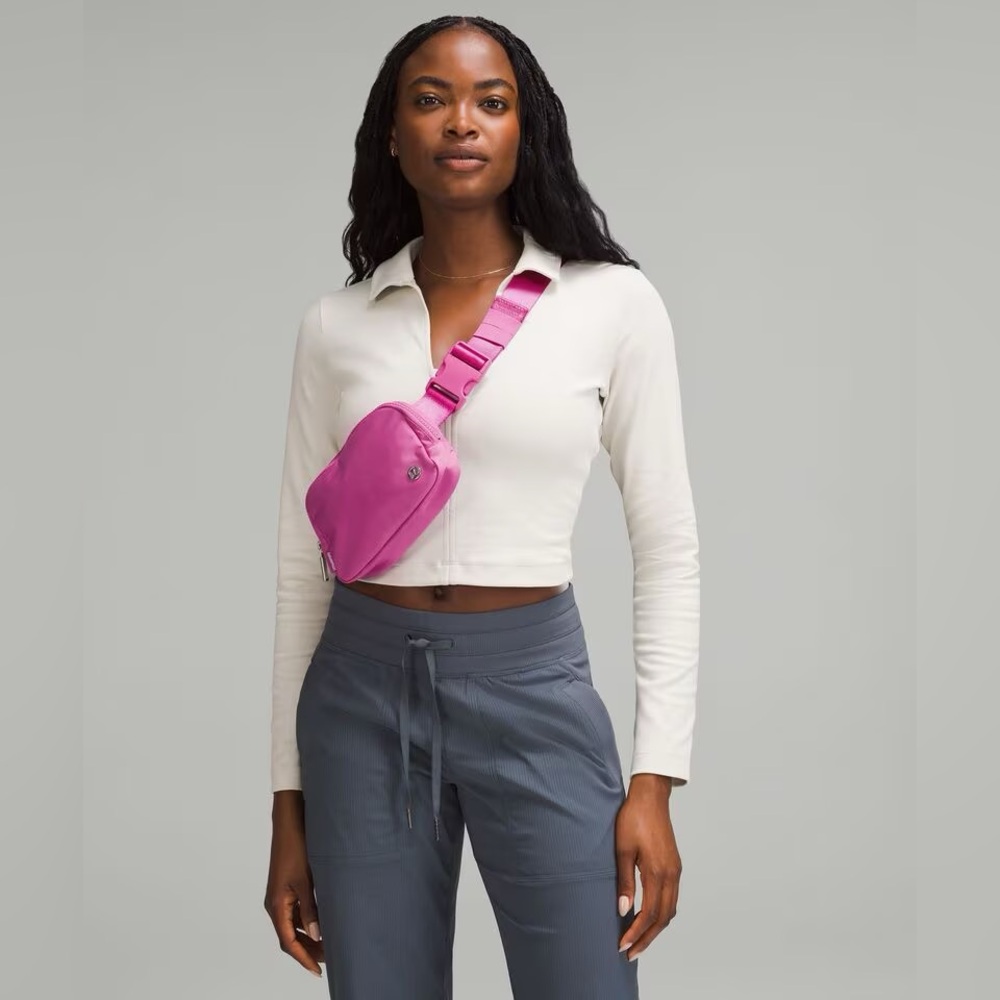 NWT Lululemon Everywhere Belt Bag | Pow Pink Tone